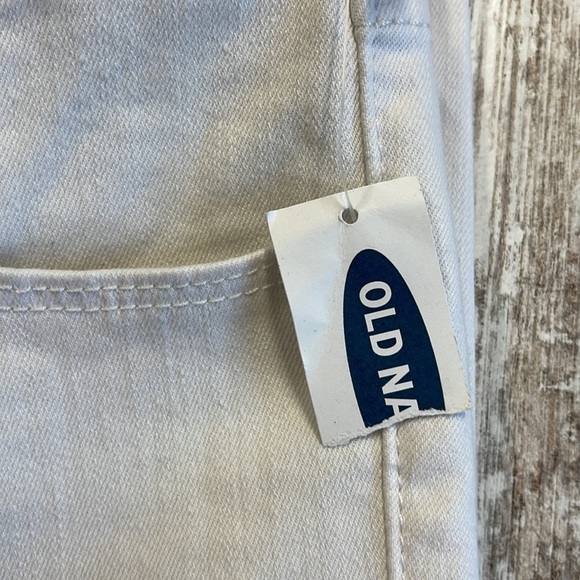 Old Navy White Rockstar Super Skinny Built In Sculpt Clean Slate Jeans Size 6P - Picture 2 of 9
